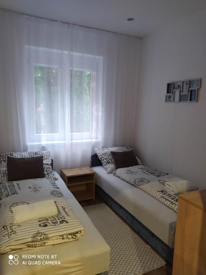 Evelyn Apartman Hajdúszoboszló Exterior foto
